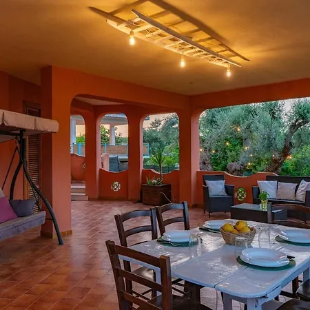 Pina'mmari Villa Fontane Bianche